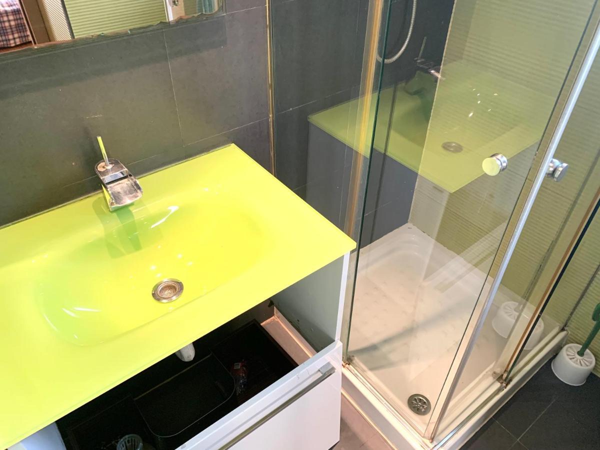 Apartment Next To Ramblas برشلونة المظهر الخارجي الصورة